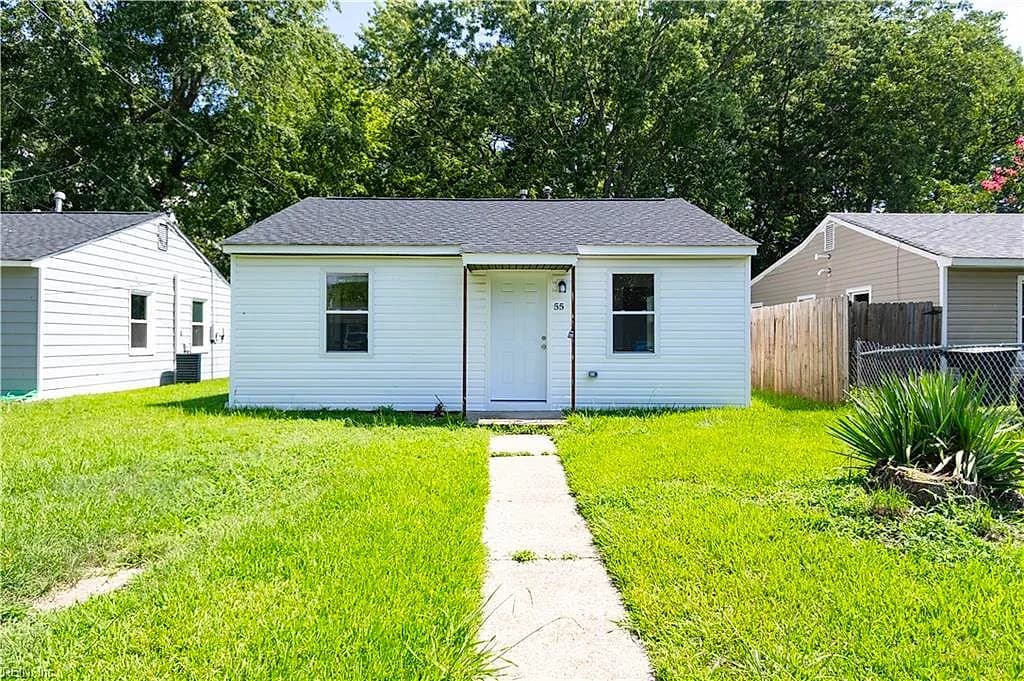 55 Phelps CIR #Cir, HAMPTON VA 23663 - Main photo