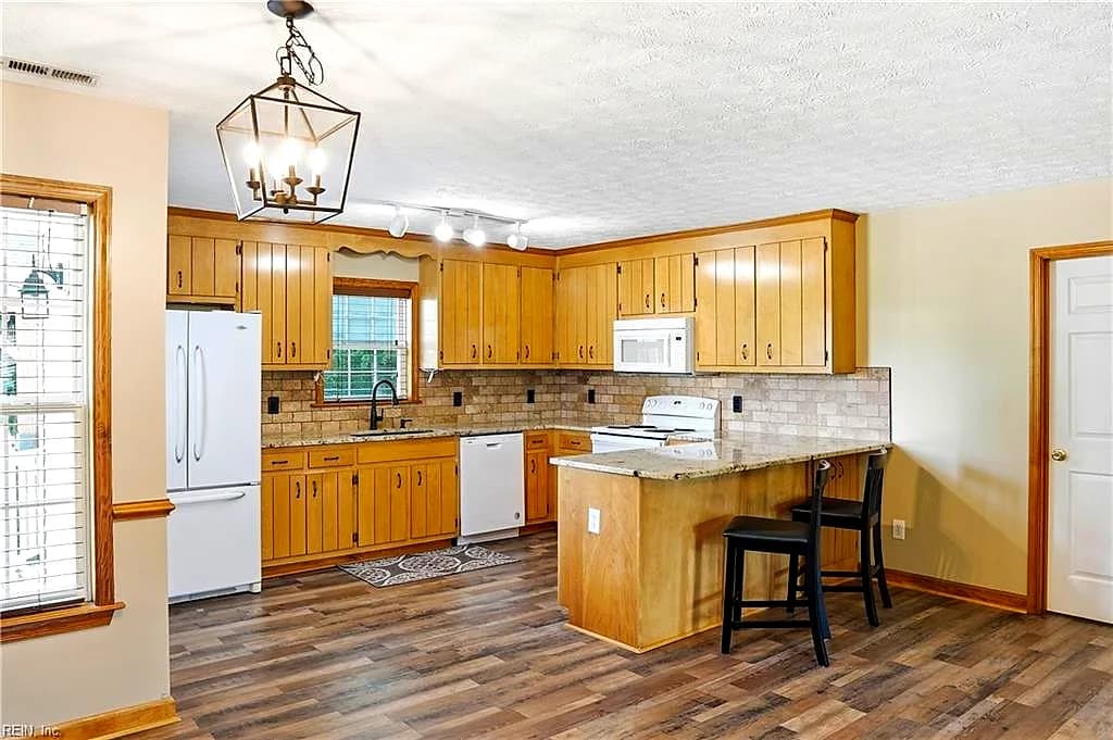147 Canaan View LN, SURRY VA 23883 thumb 11