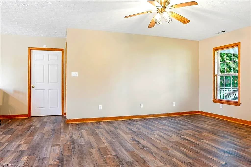 147 Canaan View LN, SURRY VA 23883 thumb 9