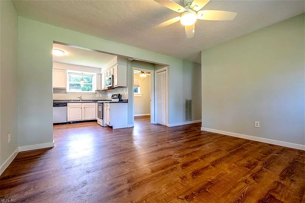 1104 Washington DR, CHESAPEAKE VA 23322 thumb 8