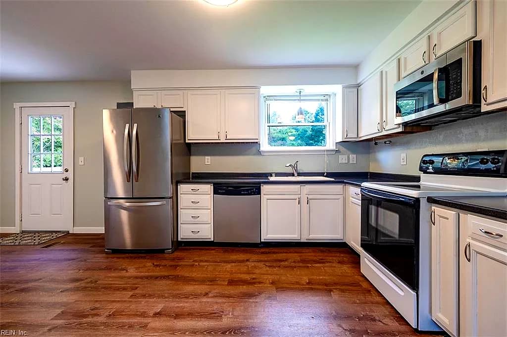 1104 Washington DR, CHESAPEAKE VA 23322 thumb 10