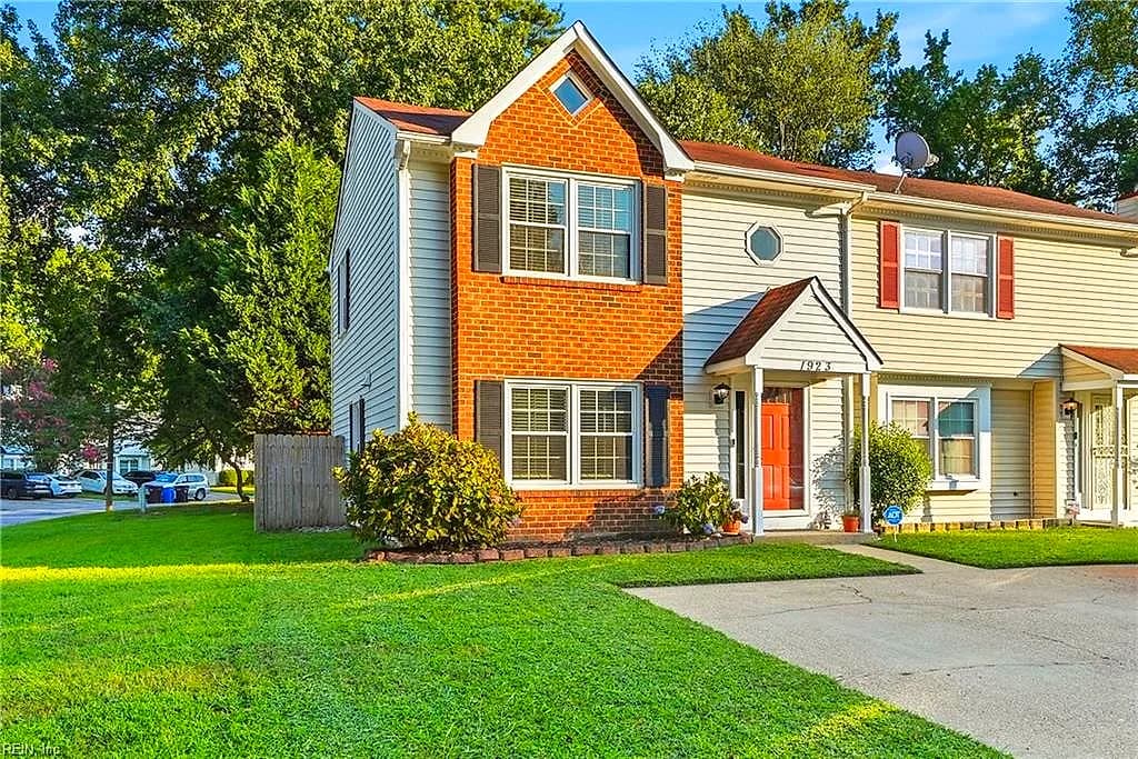 1923 Devonwood CMN, CHESAPEAKE VA 23320 - Main photo