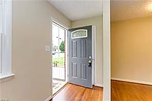 925 South AVE, NEWPORT NEWS VA 23605 - Photo 3