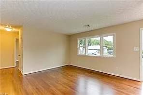 925 South AVE, NEWPORT NEWS VA 23605 - Photo 5