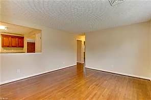 925 South AVE, NEWPORT NEWS VA 23605 thumb 6
