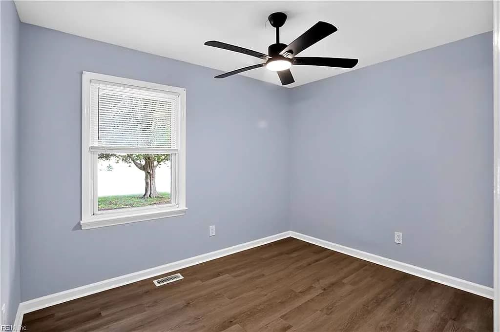 166 Beechmont DR, NEWPORT NEWS VA 23608 thumb 11