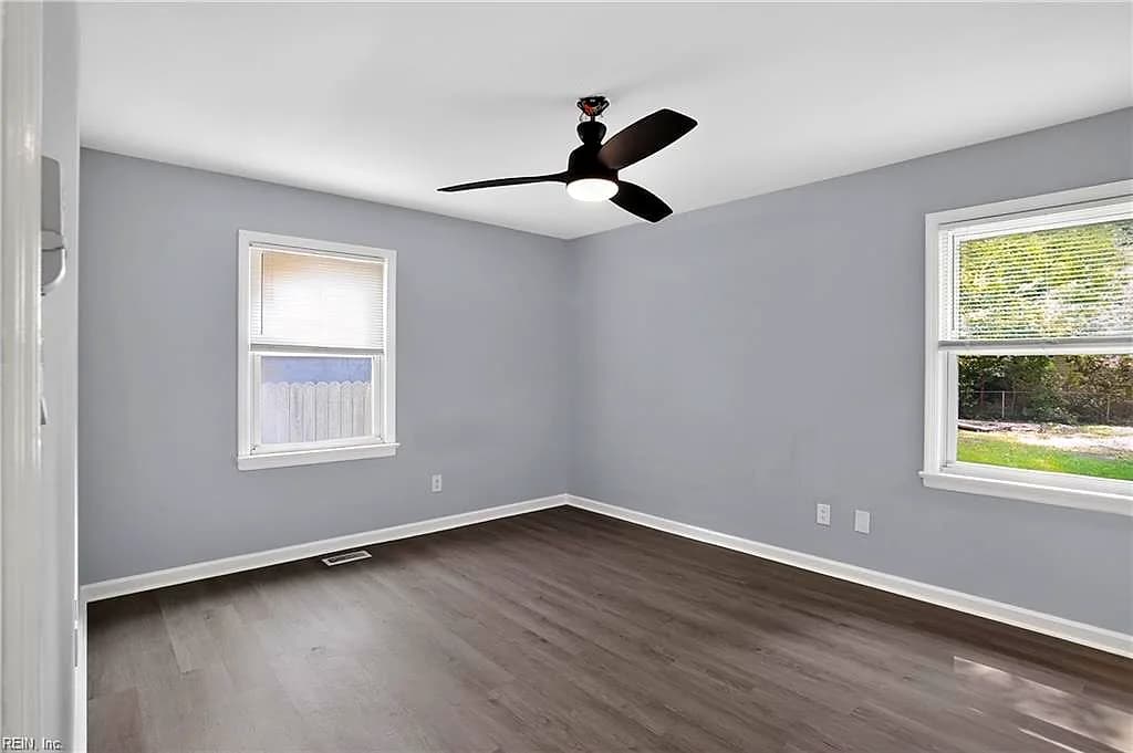 166 Beechmont DR, NEWPORT NEWS VA 23608 - Photo 4