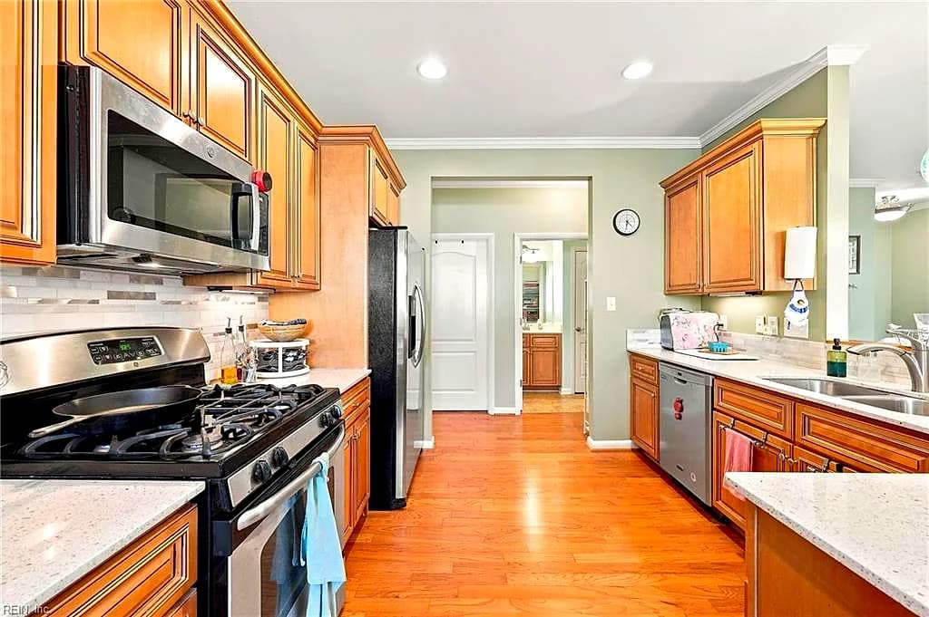 214 S 2nd ST #C, HAMPTON VA 23664 thumb 6