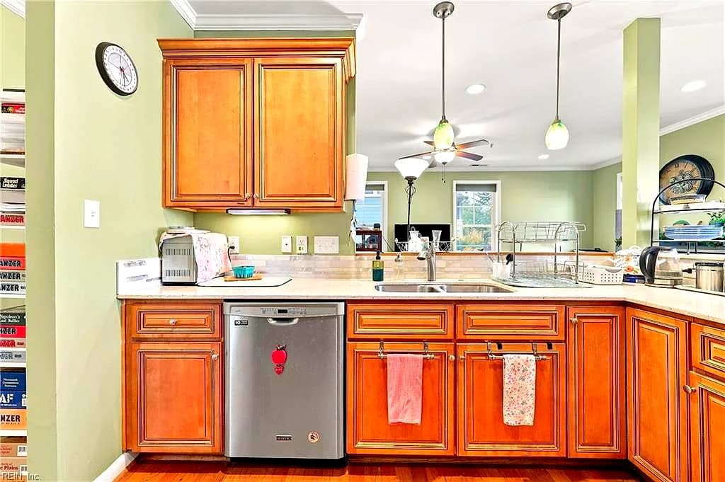 214 S 2nd ST #C, HAMPTON VA 23664 thumb 9