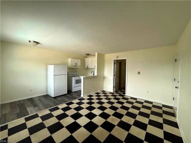 2828 E Ocean View AVE, NORFOLK VA 23518 thumb 3