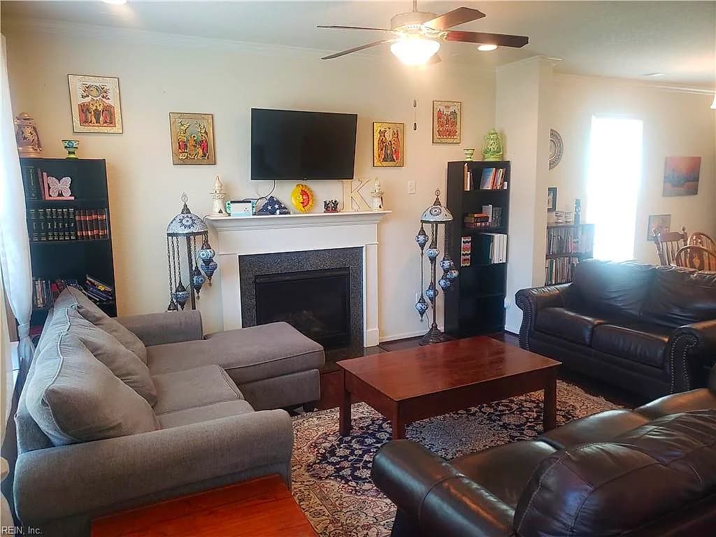328 Cherry ST, NORFOLK VA 23503 thumb 11