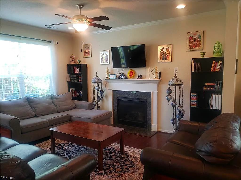 328 Cherry ST, NORFOLK VA 23503 thumb 10