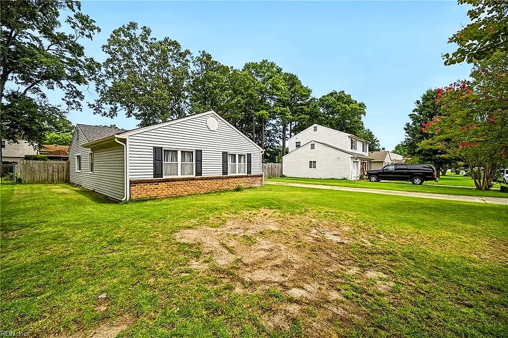 3832 Old Farm RD, PORTSMOUTH VA 23703 - Photo 3