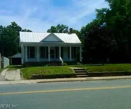 105 W Main ST, WAKEFIELD VA 23888 - Main photo