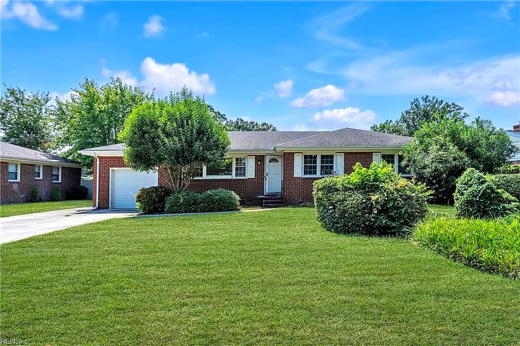 4633 Miles Standish RD #Dr, VIRGINIA BEACH VA 23455 - Photo 3