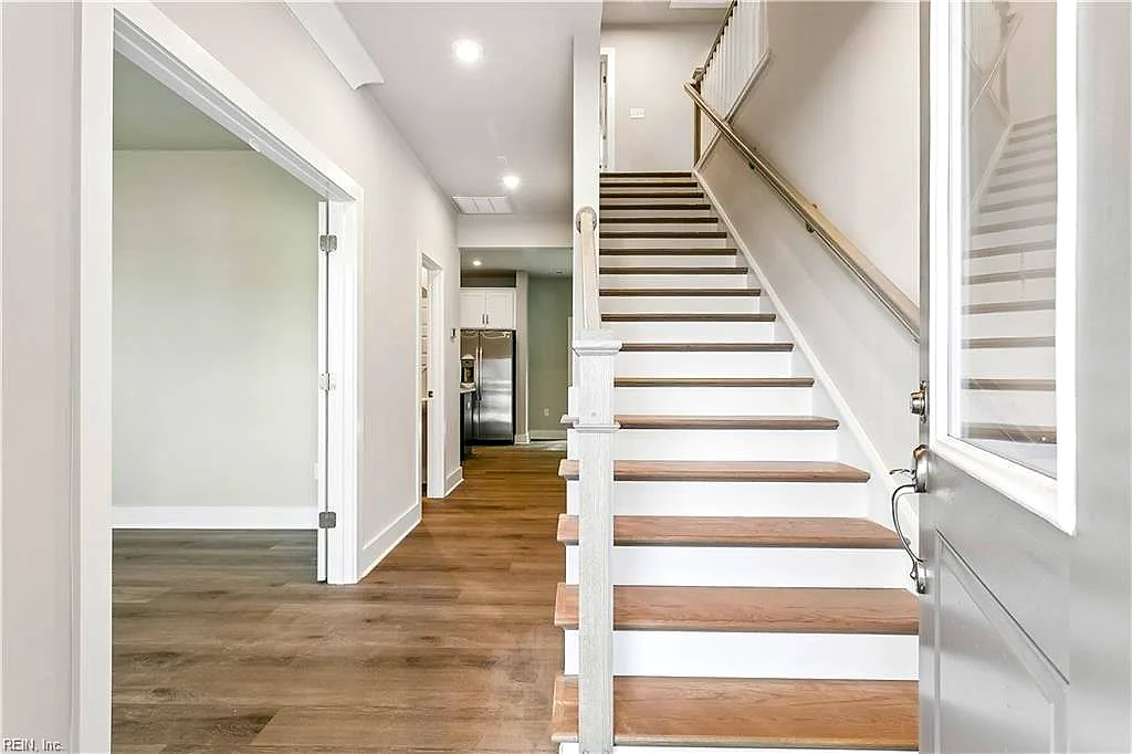 401 Heavens WAY, YORKTOWN VA 23693 - Photo 4