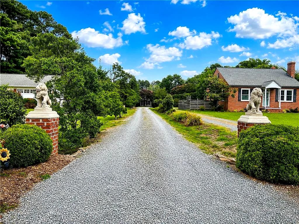 228 Church ST, MATHEWS VA 23109 - Photo 3