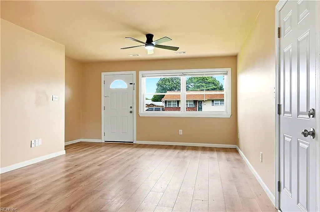 803 New Bern AVE, HAMPTON VA 23669 - Photo 4