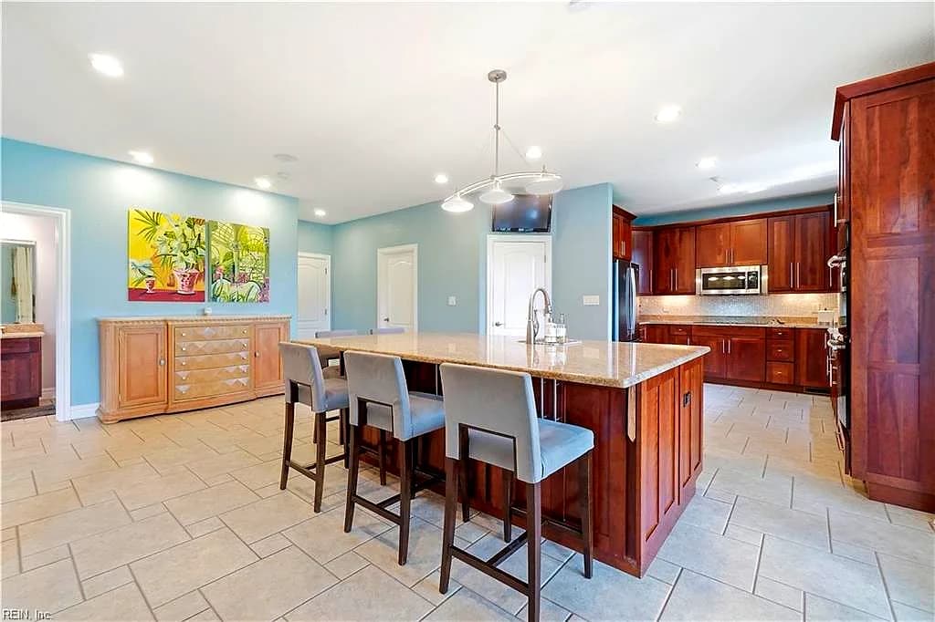 1040 Drumcastle LN, CHESAPEAKE VA 23323 thumb 9