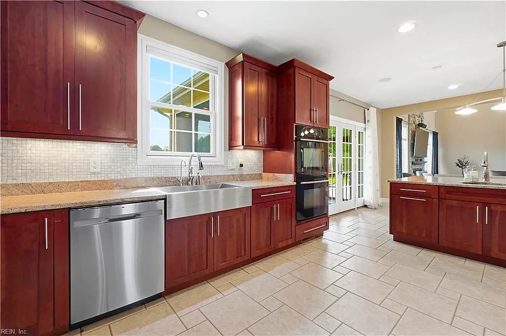 1040 Drumcastle LN, CHESAPEAKE VA 23323 thumb 10