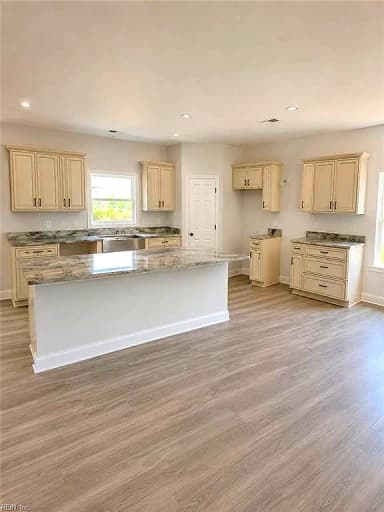 836 32nd ST, NEWPORT NEWS VA 23607 thumb 6