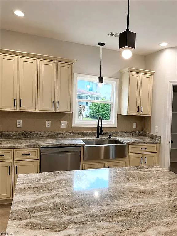 836 32nd ST, NEWPORT NEWS VA 23607 thumb 7