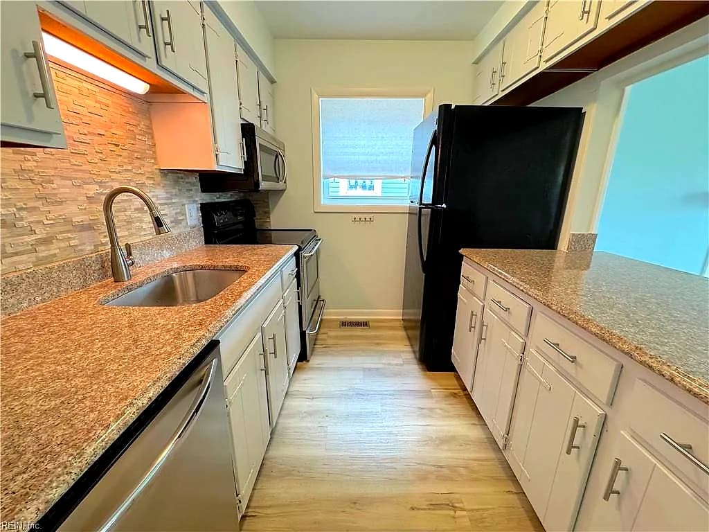 741 W Ocean View AVE #B, NORFOLK VA 23503 thumb 10