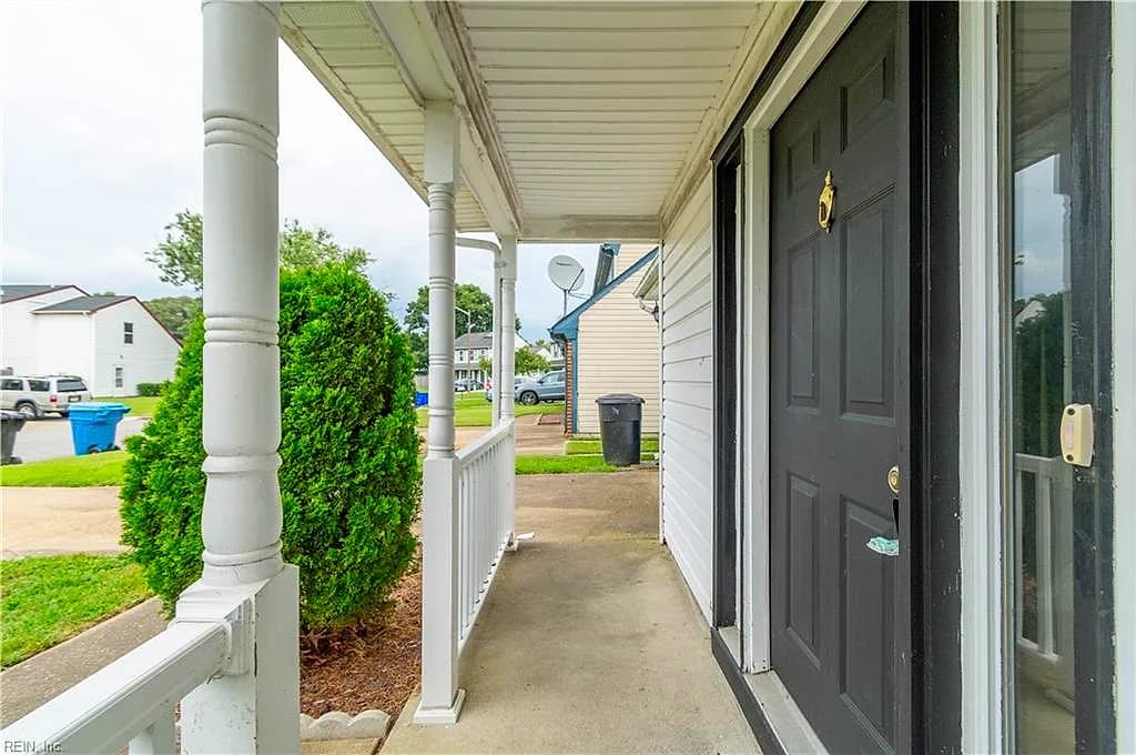 1020 Taylor RD, VIRGINIA BEACH VA 23464 - Photo 3
