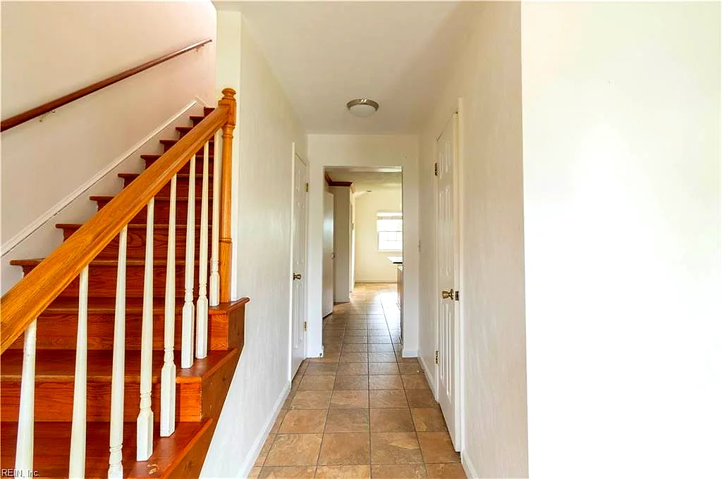 1020 Taylor RD, VIRGINIA BEACH VA 23464 thumb 8
