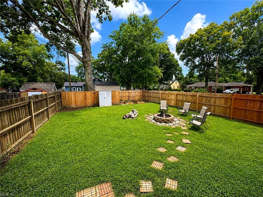 859 Alma DR, NORFOLK VA 23518 thumb 7