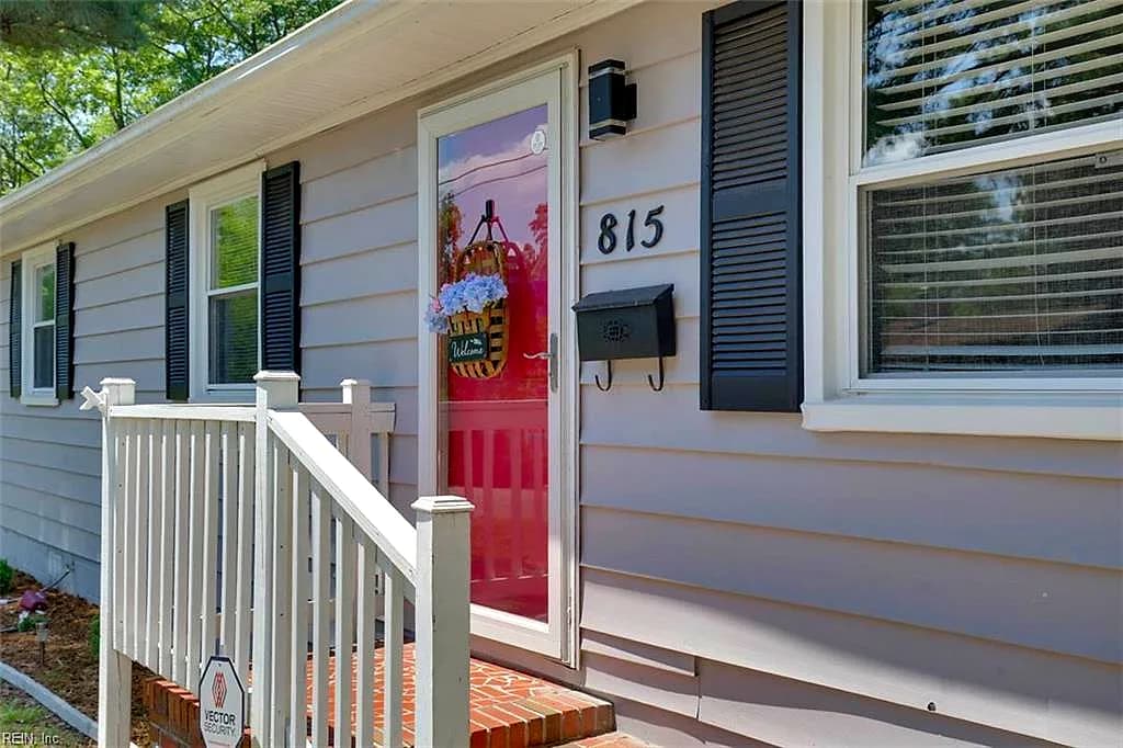 815 Pine Harbor DR, NORFOLK VA 23502 - Photo 5