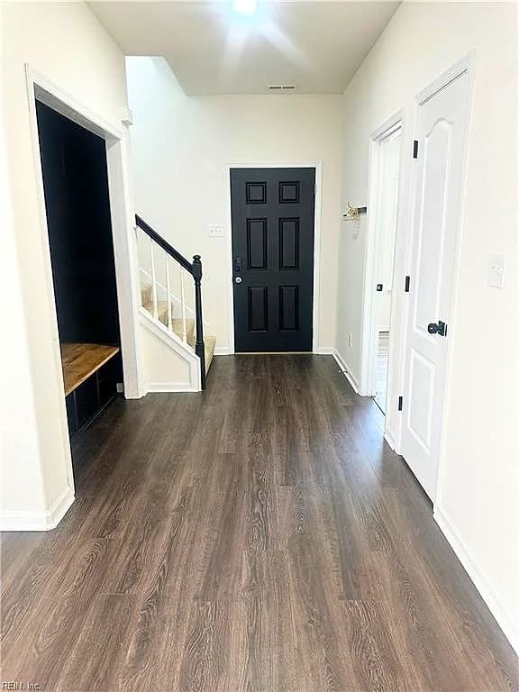 2025 English AVE, CHESAPEAKE VA 23320 - Photo 3