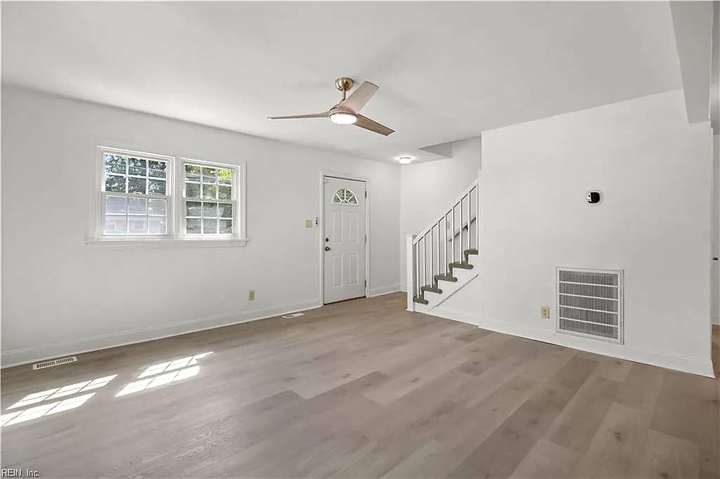 8239 Redwood CIR, NORFOLK VA 23518 thumb 7