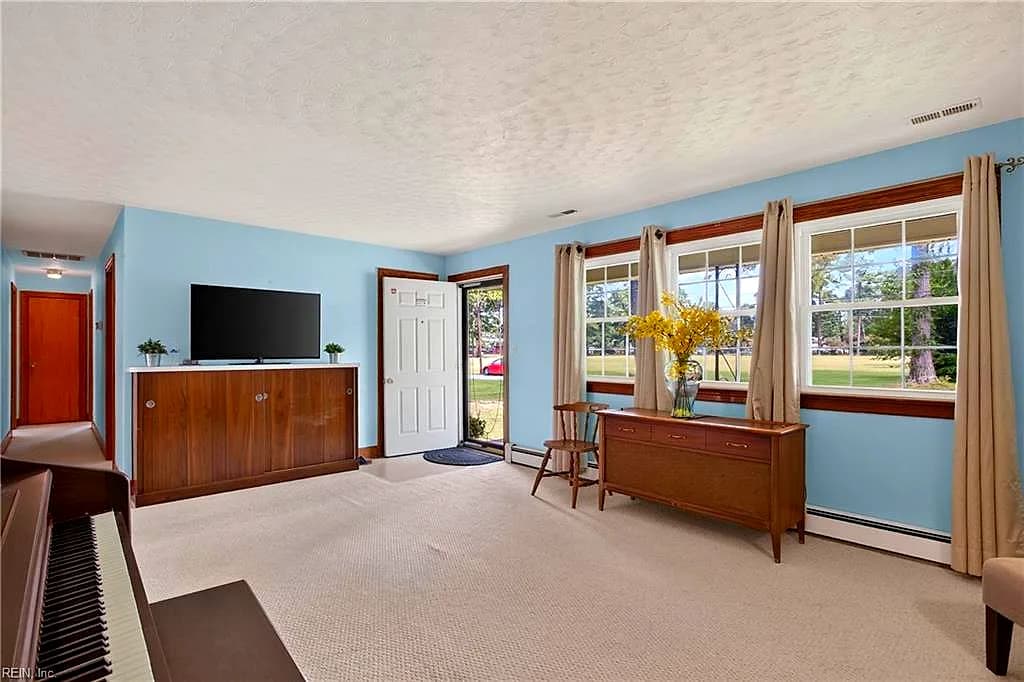 6123 Edison Ave AVE, NORFOLK VA 23502 - Photo 5