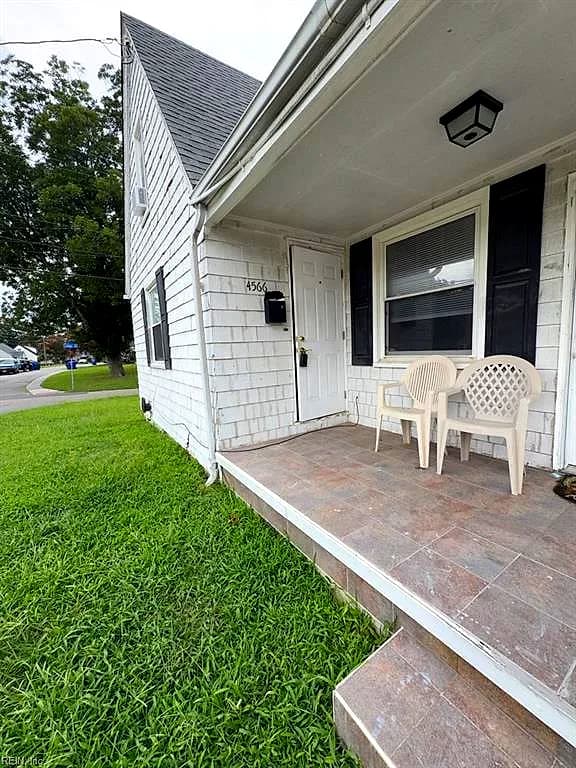 4566 Hampshire AVE #B, NORFOLK VA 23513 - Main photo