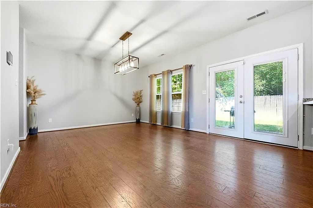 6936 Gregory DR, NORFOLK VA 23513 - Photo 3