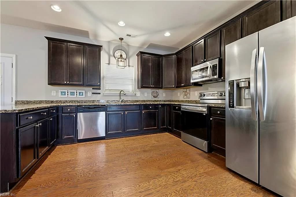 6936 Gregory DR, NORFOLK VA 23513 thumb 7