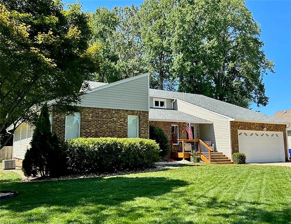 1060 Commodore DR, VIRGINIA BEACH VA 23454 - Photo 2
