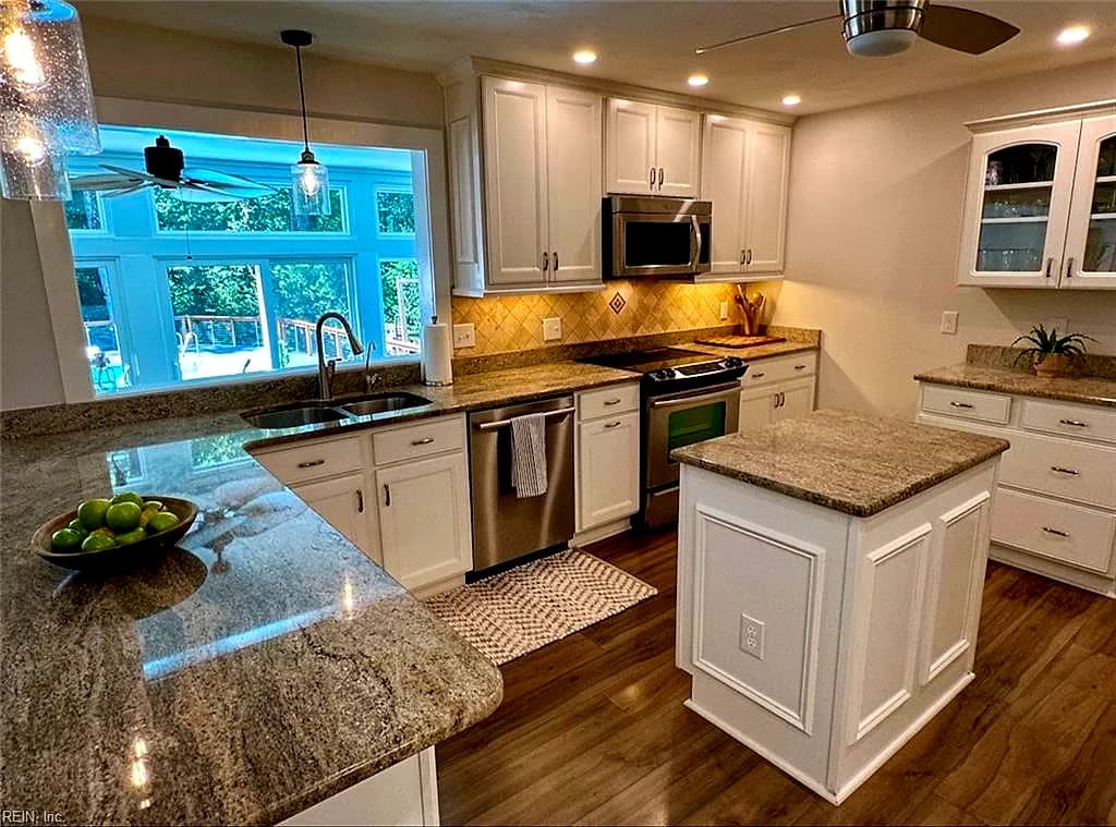 1060 Commodore DR, VIRGINIA BEACH VA 23454 thumb 8