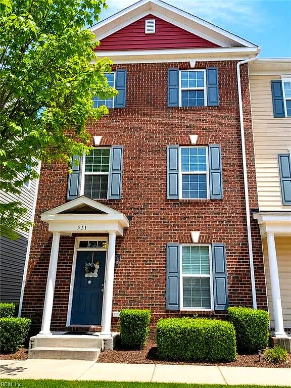 511 Waterside DR #115, HAMPTON VA 23666 - Photo 2