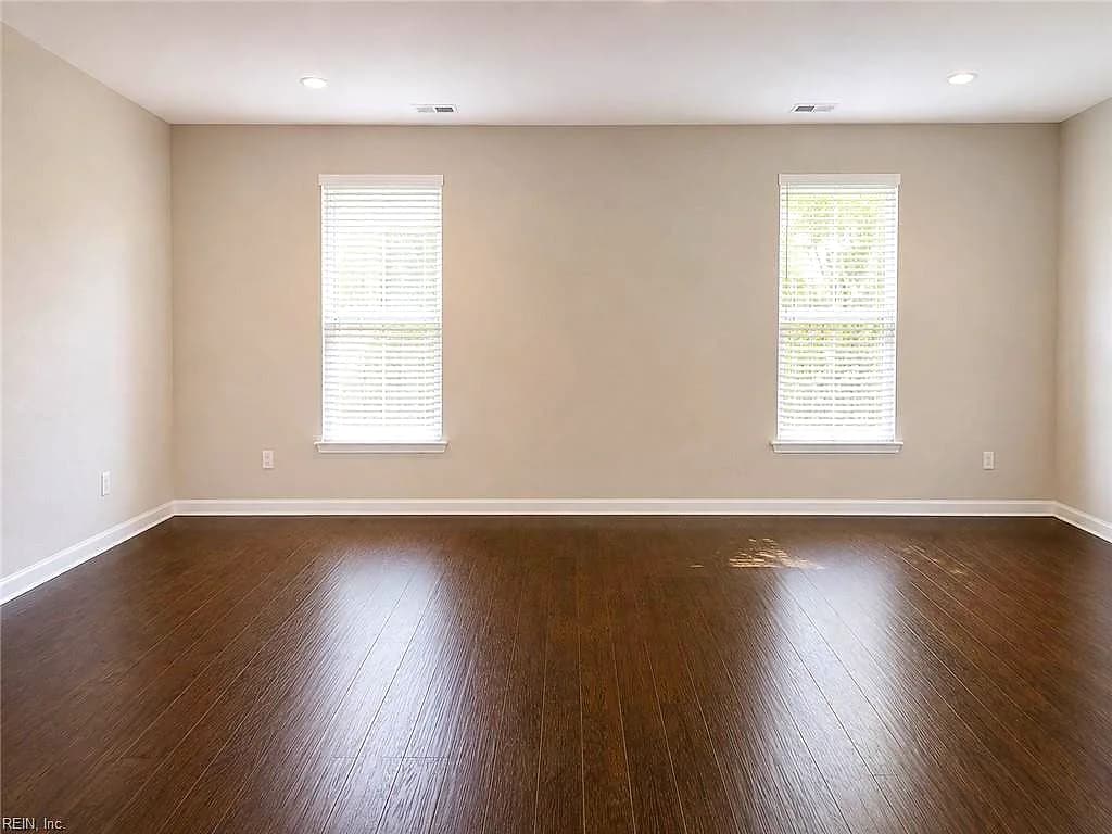 511 Waterside DR #115, HAMPTON VA 23666 thumb 11