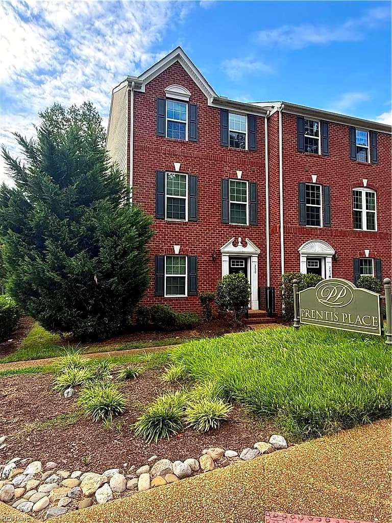315 W Constance RD #200, SUFFOLK VA 23434 - Photo 3