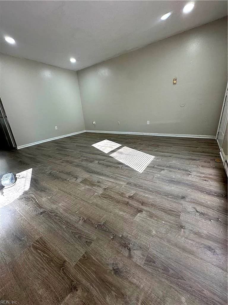 724 W. 35th ST #3, NORFOLK VA 23508 - Photo 3