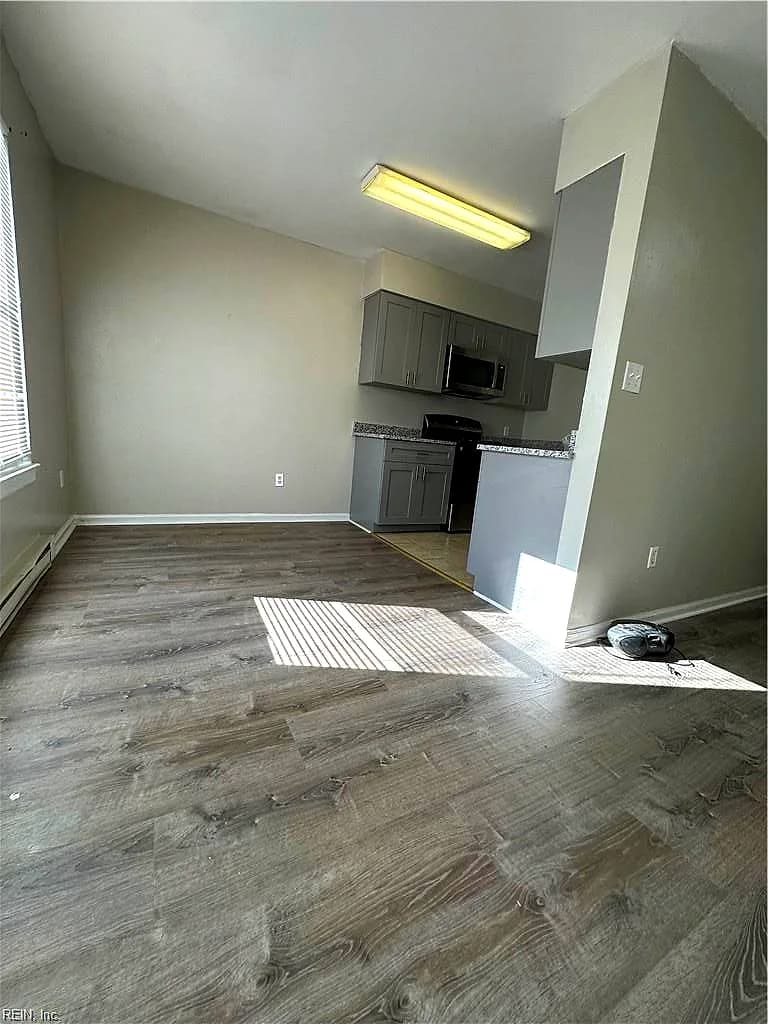 724 W. 35th ST #3, NORFOLK VA 23508 - Photo 4