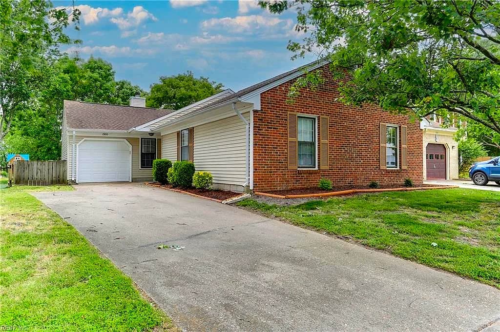 1900 Keeter RN, CHESAPEAKE VA 23320 - Photo 2