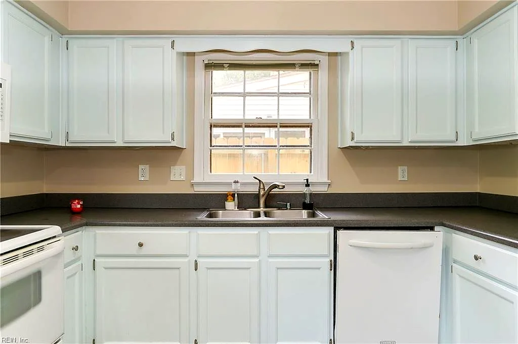 1900 Keeter RN, CHESAPEAKE VA 23320 thumb 11