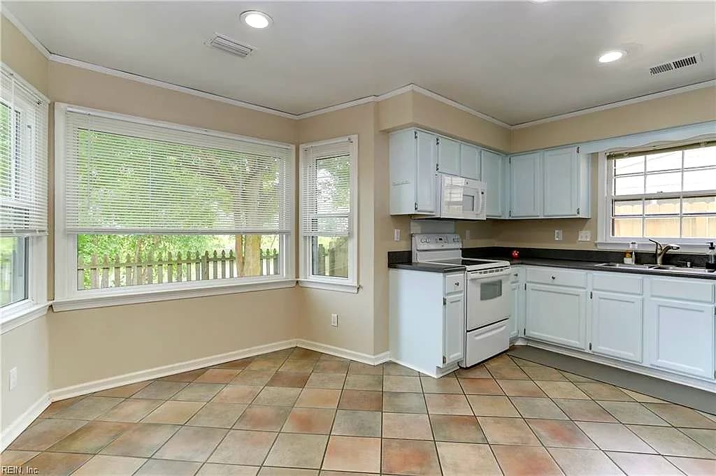 1900 Keeter RN, CHESAPEAKE VA 23320 thumb 9