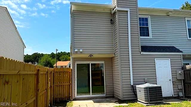 934 Monarch DR, VIRGINIA BEACH VA 23462 - Photo 4
