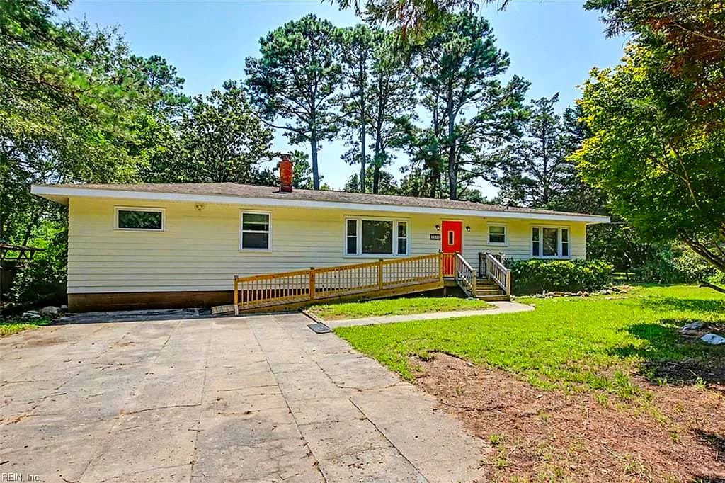 7042 East View RD, HAYES VA 23072 - Photo 3