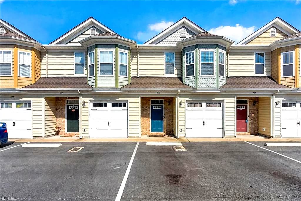 913 Deep Creek RN, CHESAPEAKE VA 23323 - Photo 2